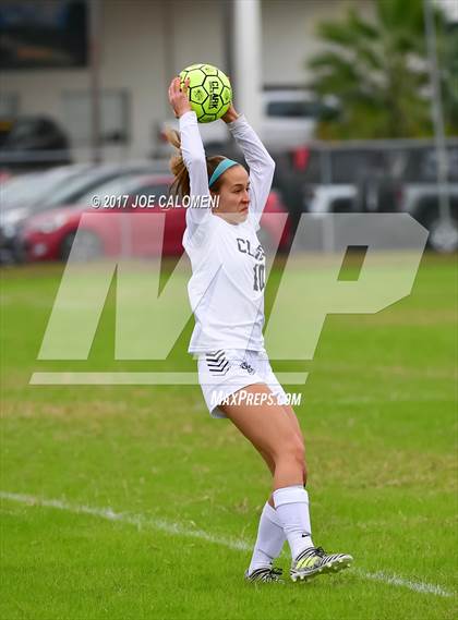 Thumbnail 2 in Lee [Robert E.] @ Clark photogallery.