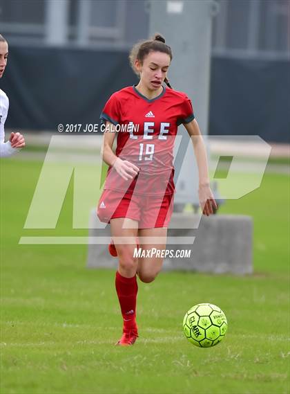 Thumbnail 2 in Lee [Robert E.] @ Clark photogallery.