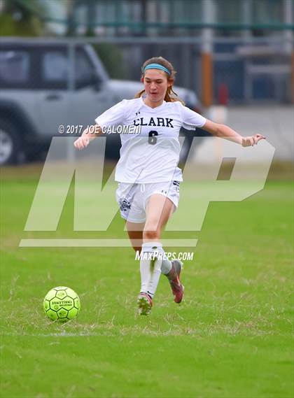 Thumbnail 1 in Lee [Robert E.] @ Clark photogallery.