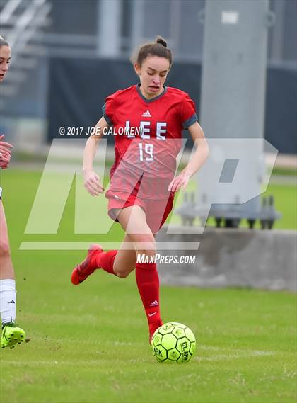 Thumbnail 1 in Lee [Robert E.] @ Clark photogallery.