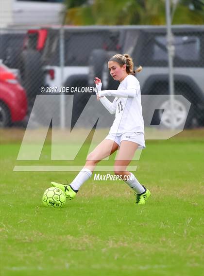 Thumbnail 1 in Lee [Robert E.] @ Clark photogallery.