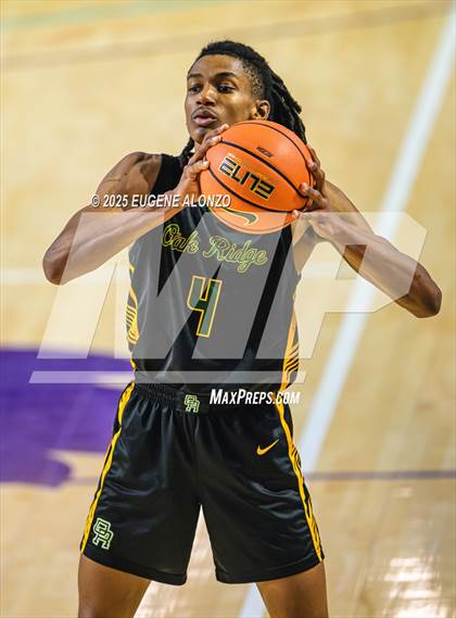 Thumbnail 1 in Montverde Academy vs. Oak Ridge (City of Palms Classic) photogallery.