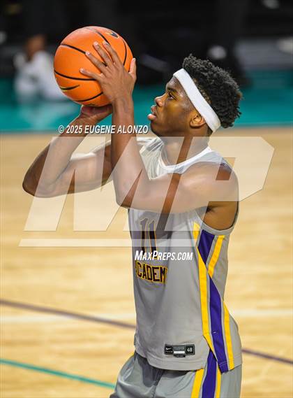 Thumbnail 2 in Montverde Academy vs. Oak Ridge (City of Palms Classic) photogallery.
