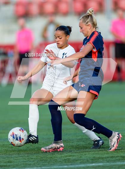 Thumbnail 3 in Mountain Crest vs. Timpanogos (UHSAA 4A Final) photogallery.
