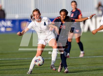 Thumbnail 2 in Mountain Crest vs. Timpanogos (UHSAA 4A Final) photogallery.