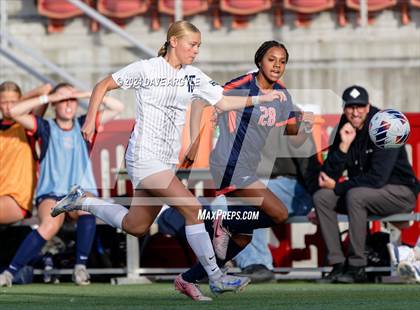 Thumbnail 3 in Mountain Crest vs. Timpanogos (UHSAA 4A Final) photogallery.