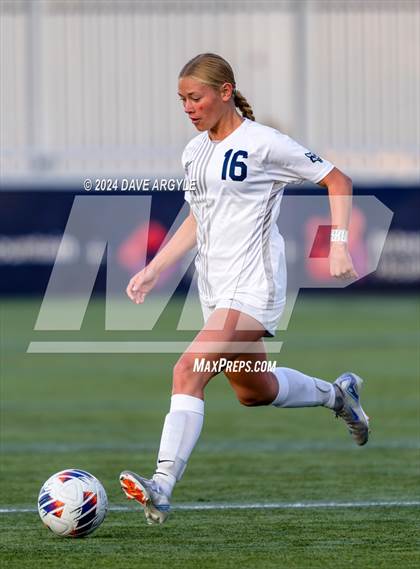 Thumbnail 2 in Mountain Crest vs. Timpanogos (UHSAA 4A Final) photogallery.