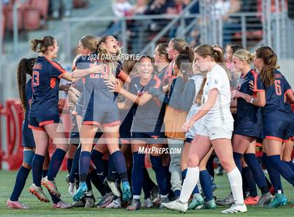 Thumbnail 2 in Mountain Crest vs. Timpanogos (UHSAA 4A Final) photogallery.