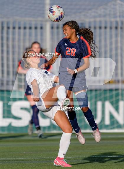 Thumbnail 3 in Mountain Crest vs. Timpanogos (UHSAA 4A Final) photogallery.
