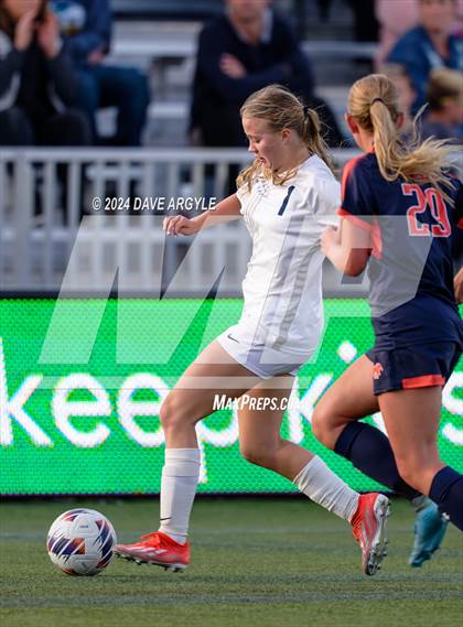 Thumbnail 3 in Mountain Crest vs. Timpanogos (UHSAA 4A Final) photogallery.