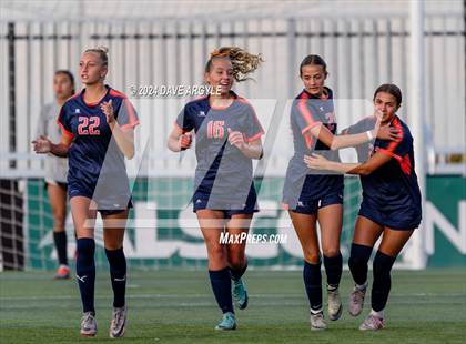 Thumbnail 3 in Mountain Crest vs. Timpanogos (UHSAA 4A Final) photogallery.