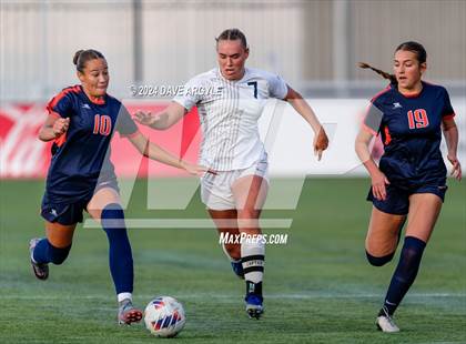 Thumbnail 3 in Mountain Crest vs. Timpanogos (UHSAA 4A Final) photogallery.