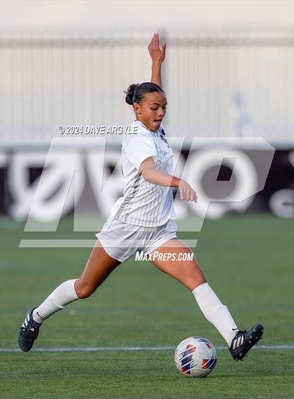 Thumbnail 1 in Mountain Crest vs. Timpanogos (UHSAA 4A Final) photogallery.