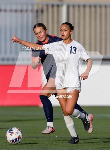 Thumbnail 3 in Mountain Crest vs. Timpanogos (UHSAA 4A Final) photogallery.