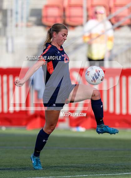 Thumbnail 3 in Mountain Crest vs. Timpanogos (UHSAA 4A Final) photogallery.
