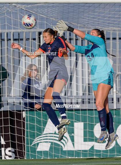 Thumbnail 2 in Mountain Crest vs. Timpanogos (UHSAA 4A Final) photogallery.