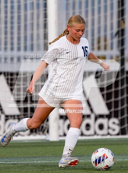 Thumbnail 3 in Mountain Crest vs. Timpanogos (UHSAA 4A Final) photogallery.