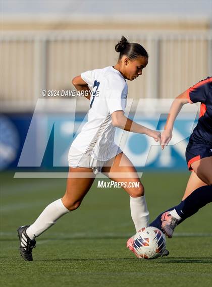 Thumbnail 2 in Mountain Crest vs. Timpanogos (UHSAA 4A Final) photogallery.