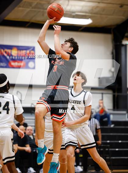 Thumbnail 3 in Williamstown vs Bellevue photogallery.
