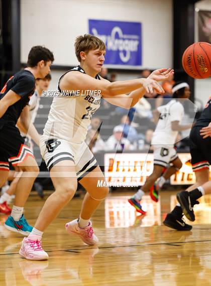 Thumbnail 3 in Williamstown vs Bellevue photogallery.