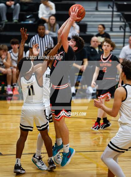 Thumbnail 3 in Williamstown vs Bellevue photogallery.