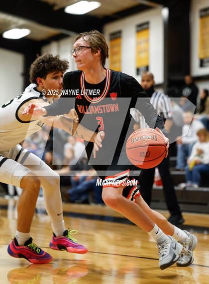 Thumbnail 1 in Williamstown vs Bellevue photogallery.