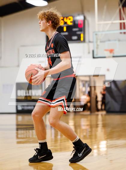 Thumbnail 1 in Williamstown vs Bellevue photogallery.