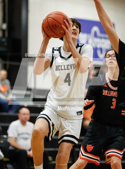 Thumbnail 1 in Williamstown vs Bellevue photogallery.