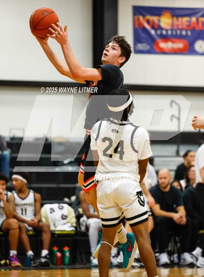 Thumbnail 1 in Williamstown vs Bellevue photogallery.