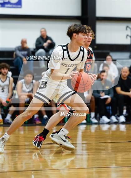 Thumbnail 3 in Williamstown vs Bellevue photogallery.