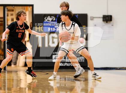 Thumbnail 3 in Williamstown vs Bellevue photogallery.