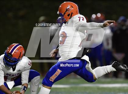 Thumbnail 2 in Rainier Beach @ Bellevue (WIAA 3A Quarterfinal Playoff) photogallery.
