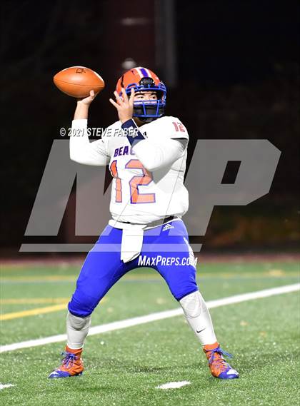 Thumbnail 1 in Rainier Beach @ Bellevue (WIAA 3A Quarterfinal Playoff) photogallery.