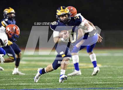 Thumbnail 1 in Rainier Beach @ Bellevue (WIAA 3A Quarterfinal Playoff) photogallery.