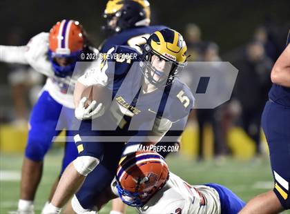 Thumbnail 3 in Rainier Beach @ Bellevue (WIAA 3A Quarterfinal Playoff) photogallery.