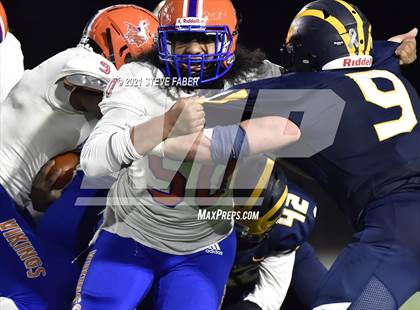 Thumbnail 2 in Rainier Beach @ Bellevue (WIAA 3A Quarterfinal Playoff) photogallery.