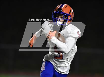 Thumbnail 2 in Rainier Beach @ Bellevue (WIAA 3A Quarterfinal Playoff) photogallery.