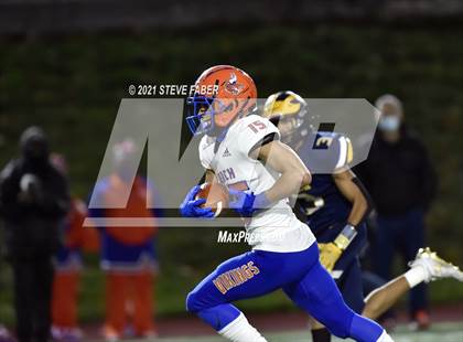 Thumbnail 1 in Rainier Beach @ Bellevue (WIAA 3A Quarterfinal Playoff) photogallery.