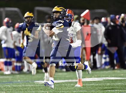 Thumbnail 3 in Rainier Beach @ Bellevue (WIAA 3A Quarterfinal Playoff) photogallery.