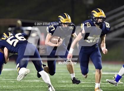 Thumbnail 3 in Rainier Beach @ Bellevue (WIAA 3A Quarterfinal Playoff) photogallery.