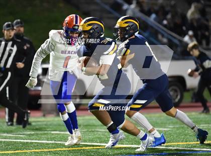 Thumbnail 3 in Rainier Beach @ Bellevue (WIAA 3A Quarterfinal Playoff) photogallery.