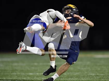 Thumbnail 3 in Rainier Beach @ Bellevue (WIAA 3A Quarterfinal Playoff) photogallery.