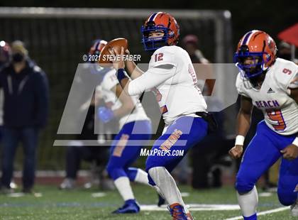 Thumbnail 2 in Rainier Beach @ Bellevue (WIAA 3A Quarterfinal Playoff) photogallery.