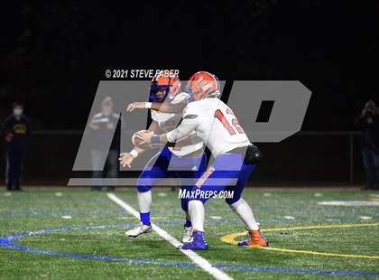 Thumbnail 1 in Rainier Beach @ Bellevue (WIAA 3A Quarterfinal Playoff) photogallery.