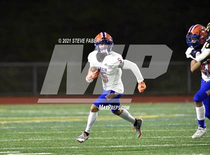 Thumbnail 3 in Rainier Beach @ Bellevue (WIAA 3A Quarterfinal Playoff) photogallery.
