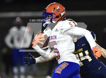 Thumbnail 3 in Rainier Beach @ Bellevue (WIAA 3A Quarterfinal Playoff) photogallery.