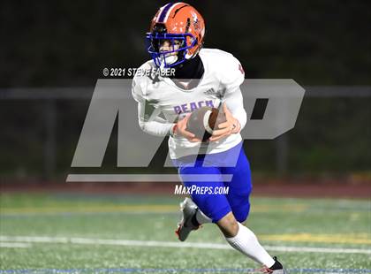 Thumbnail 3 in Rainier Beach @ Bellevue (WIAA 3A Quarterfinal Playoff) photogallery.