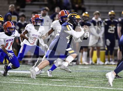 Thumbnail 2 in Rainier Beach @ Bellevue (WIAA 3A Quarterfinal Playoff) photogallery.