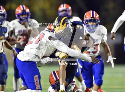 Thumbnail 1 in Rainier Beach @ Bellevue (WIAA 3A Quarterfinal Playoff) photogallery.