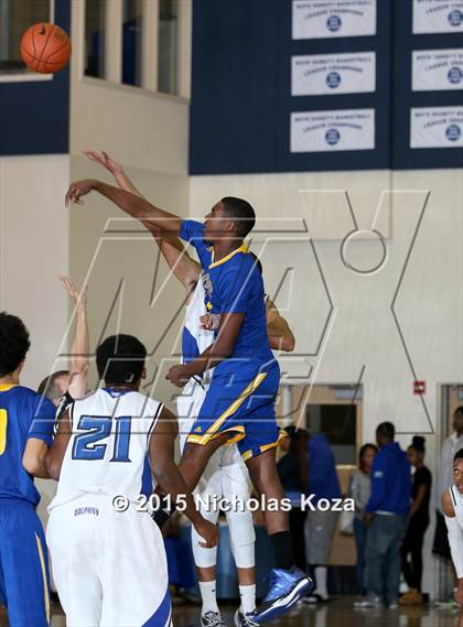 Thumbnail 1 in St. Bernard vs. Palisades (D1 Bound So Cal Christmas Classic) photogallery.